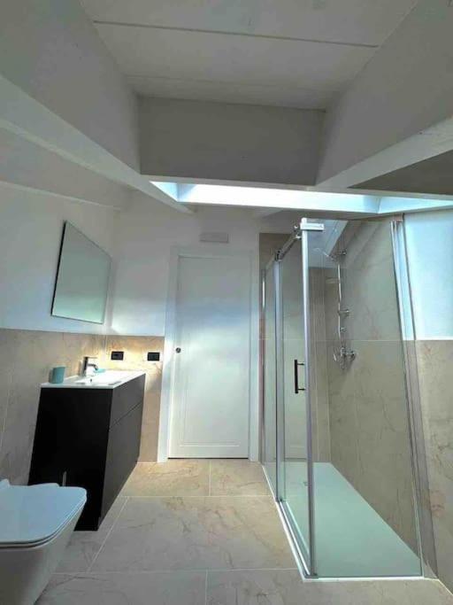 Apt. Aries - Penthouse Menaggio Buitenkant foto